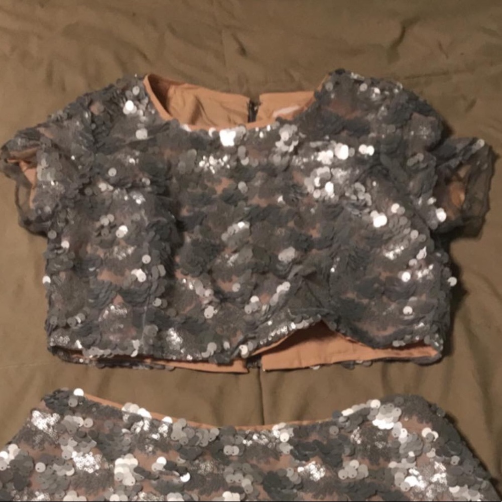 Two piece set